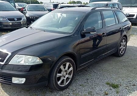 Skoda Octavia Scout 2l TDI Tüv 11/26 Klimaanlage...