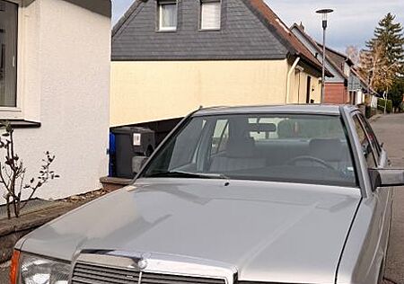 Mercedes-Benz 190 190E Oldtimer