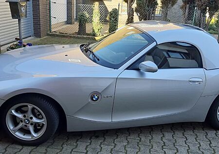 BMW Z4 2.2i -
