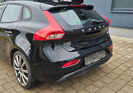 Volvo V40 D2 -