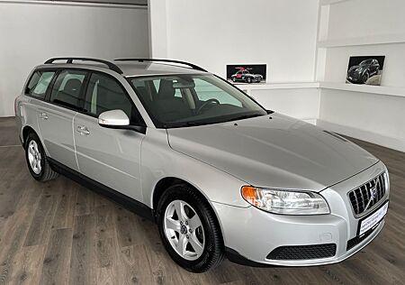 Volvo V70 Kombi 2.0 KLIMA+SHZ+TEMPOMAT