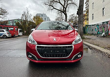 Peugeot 208 BlueHDi 100 Allure,Klimaautomatik