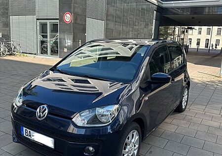 VW Up Volkswagen ! 1.0 44kW (8fach bereift) 4 Türer