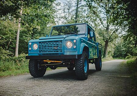 Land Rover Defender 130