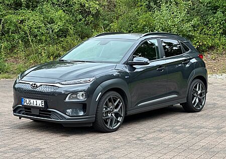 Hyundai Kona Elektro, 64 KWh, LM 19", HUD, Garantie