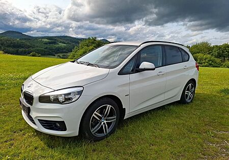 BMW 2er 220d Active Tourer Sport Line Automatik
