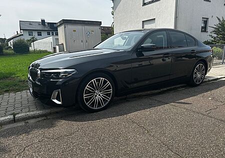 BMW 530d A Luxury Line-19 Zoll M-Felgen,Navi