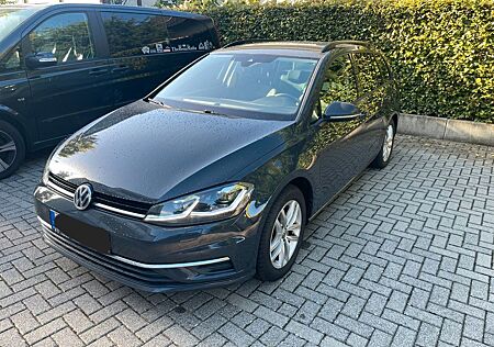 VW Golf Volkswagen 2.0 TDI DSG Highline 1°Hand Tüv 06/2027