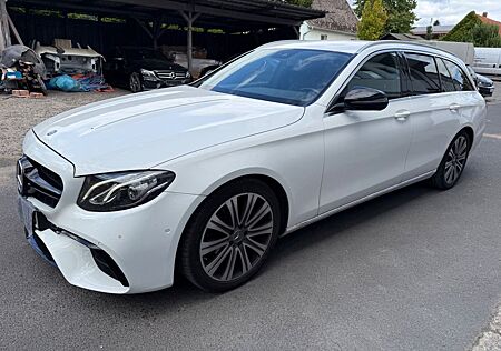 Mercedes-Benz E 220 d T Autom. -