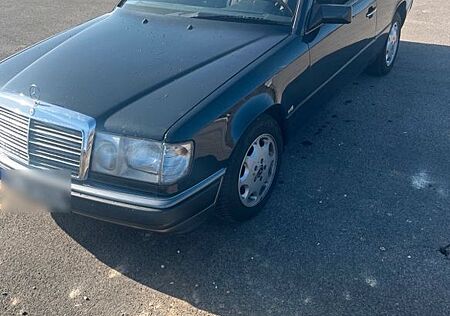 Mercedes-Benz CE 300 124 - 24 B