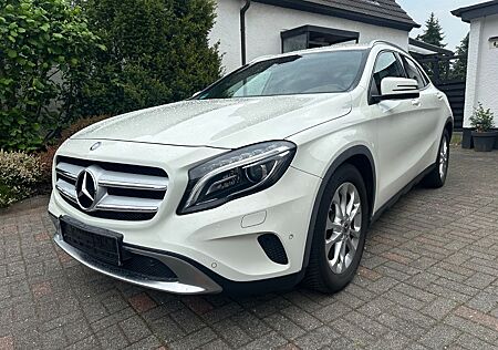 Mercedes-Benz GLA 220 CDI 4Matic