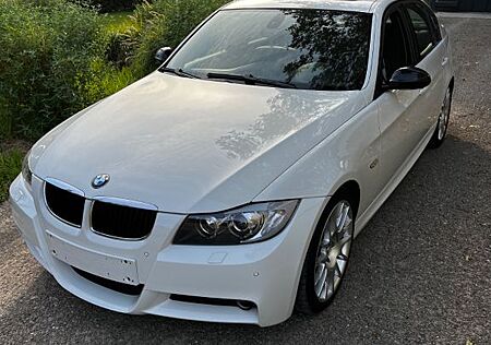 BMW 320si -