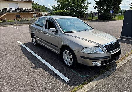 Skoda Octavia Lim Automatik Klimaa.130tkm HU4/27