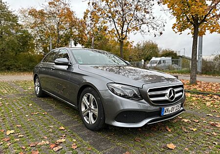 Mercedes-Benz E 220 d Autom. -