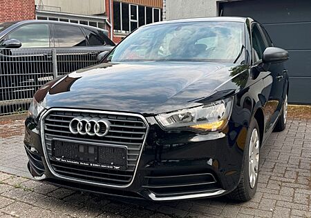 Audi A1 Sportback attraction Navi SitzH