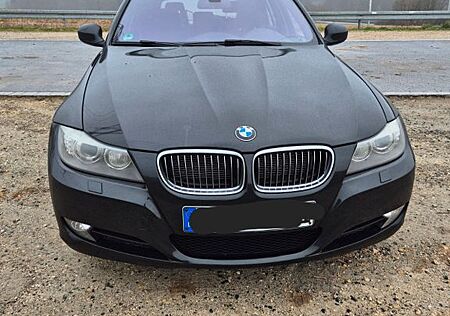 BMW 325i xDrive Touring Edition Exclusive Editio...