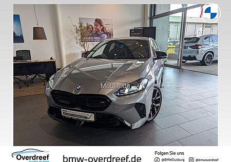 BMW M135 xDrive Klimaaut. Adaptives Fahrwerk