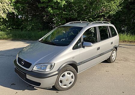 Opel Zafira 1.8 16V Comfort