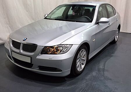 BMW 325i 325 Baureihe 3 Lim.
