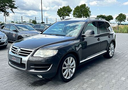 VW Touareg Volkswagen V8 4.2 FSI Navi Leder Xenon E.Dach