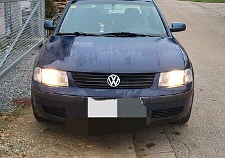 VW Passat Variant Volkswagen 1.9TDI 96kW 5-Gang Basis Vari...