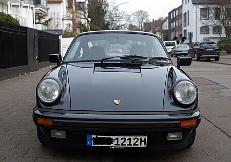 Porsche 911 Urmodell Carrera 3.2