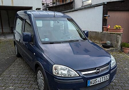 Opel Combo 1.4 / Style / AHK / Klima / Navi / HU / AU