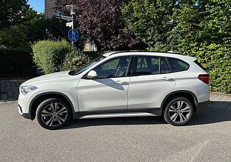 BMW X1 sDrive20i Sport Line Steptronic DCT Sport...