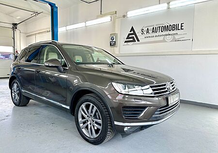 VW Touareg Volkswagen V6 TDI R-Line 4Mot*Standheizung*AHK