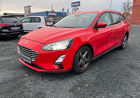 Ford Focus Turnier Cool & Connect/Car Play/ Navi/LED