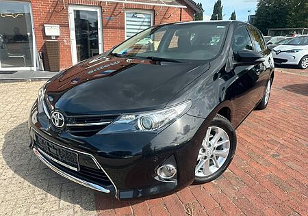 Toyota Auris Life+ CAM TMP AHK SZH KLIMAAUTO 1.HAND