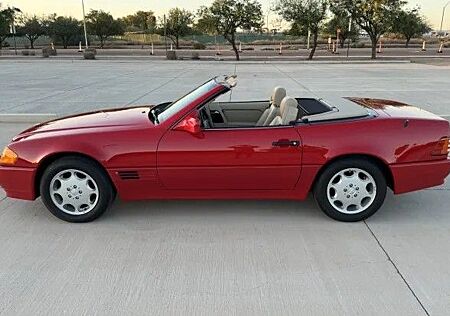 Mercedes-Benz SL 500 Roadster in perfekten Zustand mit Legende