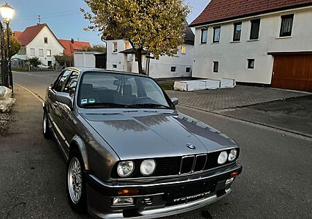 BMW 325