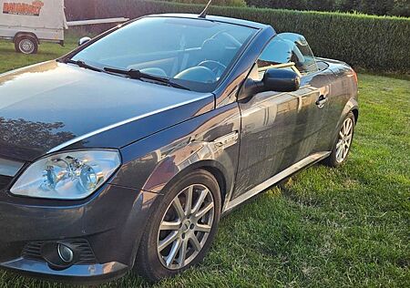 Opel Tigra 1.8 -