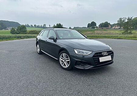 Audi A4 35 TDI S tronic Advanced Avant Blackline