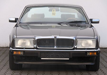 Jaguar XJ40 Handschalter mit H-Zulassung 1. Jahr Garantie