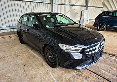 Mercedes-Benz B 250 B250e mit Knutschfleck