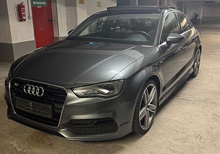 Audi A3 1.4 TFSI cod S line S line *PANO* SERVICE NEU