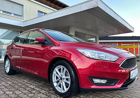 Ford Focus Lim. Business 1,0 Ltr. Navi Klima Alu Pdc