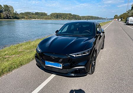 Ford Mustang Mach-E Dual-Emotor Ext Range 258kW, ...