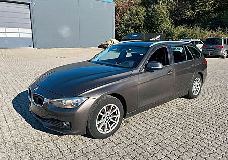 BMW 320d Touring*NAVI*KLIMA* READY EXPORT NR. 2365