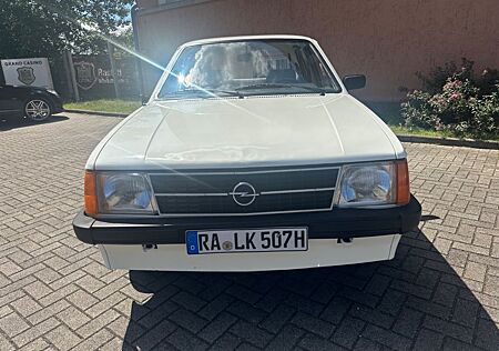 Opel Kadett -D +SAMMLERZUSTAND+1HAND+OLDTIMER+TOP