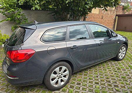 Opel Astra Sports T. 1.6 CDTI ec Edt. 81 S/S 97g ...