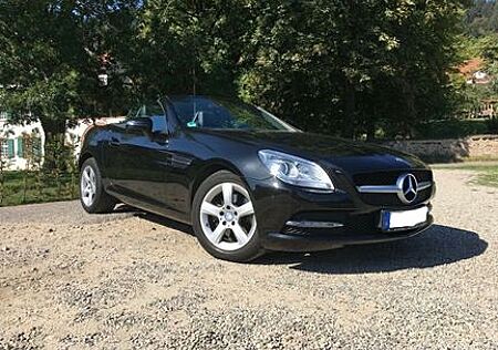 Mercedes-Benz SLK 200 BlueEFFICIENCY -