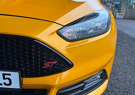 Ford Focus 2,0 EcoBoost ST ST