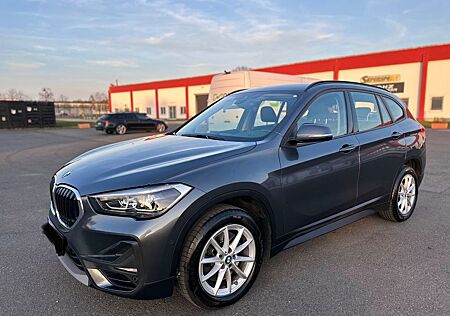 BMW X1 sDrive 20 i Advantage LED!Parkassistant!