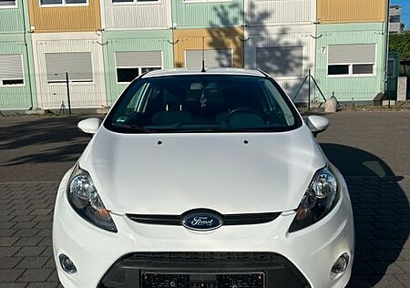 Ford Fiesta 1,25 60kW Trend TÜV BIS 08.26