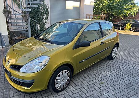 Renault Clio Authentique 1.2 16V/Klima/TÜV NEU!