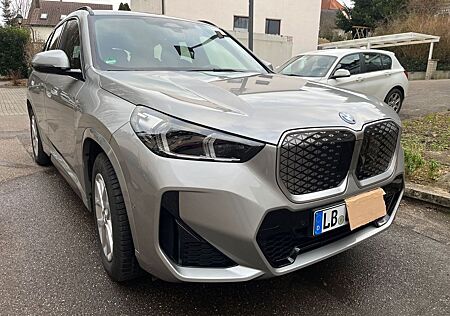 BMW iX1 xDrive30 -