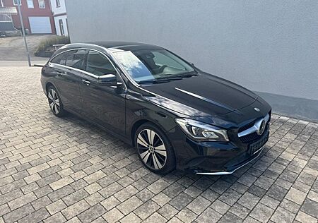 Mercedes-Benz CLA Shooting Brake 220 4Matic Pano